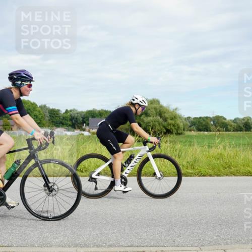 31.08.2025 - Elbe Triathlon Hamburg Michael Burmester http://msf.ph/oto/8693491 31.08.2025 11:16:37 Radfahren 1415, 1534 meine-sportfotos.de
