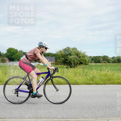 31.08.2025 - Elbe Triathlon Hamburg Michael Burmester http://msf.ph/oto/8693497 31.08.2025 11:17:01 Radfahren 1356, 1441, 1588 meine-sportfotos.de