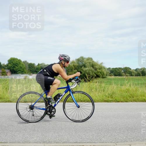 31.08.2025 - Elbe Triathlon Hamburg Michael Burmester http://msf.ph/oto/8693502 31.08.2025 11:17:31 Radfahren 1490 meine-sportfotos.de