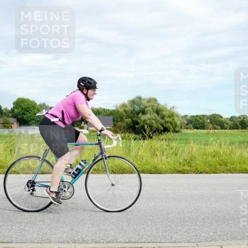 31.08.2025 - Elbe Triathlon Hamburg Michael Burmester http://msf.ph/oto/8693516 31.08.2025 11:18:25 Radfahren 1391, 1399, 1426, 1512 meine-sportfotos.de