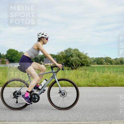 31.08.2025 - Elbe Triathlon Hamburg Michael Burmester http://msf.ph/oto/8693521 31.08.2025 11:18:43 Radfahren 1362, 1612 meine-sportfotos.de