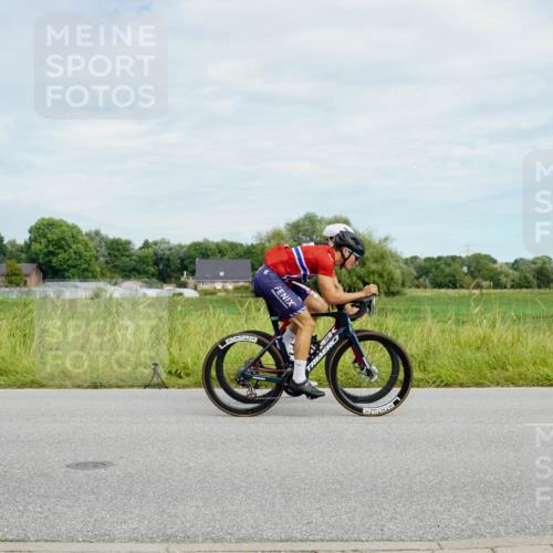31.08.2025 - Elbe Triathlon Hamburg Michael Burmester http://msf.ph/oto/8693551 31.08.2025 11:20:46 Radfahren 1349, 1507, 1523 meine-sportfotos.de