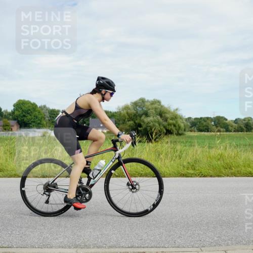 31.08.2025 - Elbe Triathlon Hamburg Michael Burmester http://msf.ph/oto/8693562 31.08.2025 11:21:30 Radfahren 1590, 1613 meine-sportfotos.de