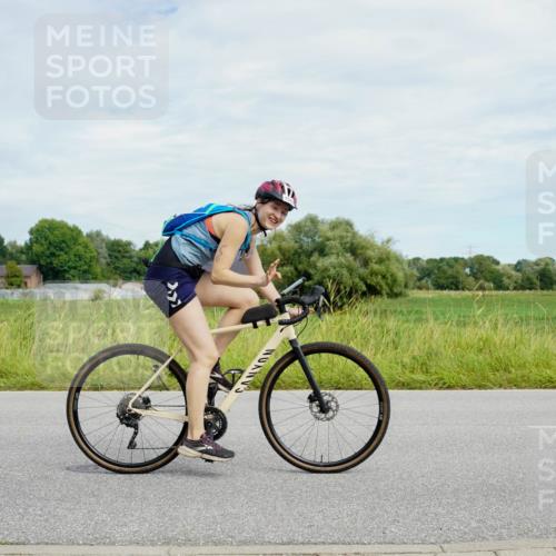 31.08.2025 - Elbe Triathlon Hamburg Michael Burmester http://msf.ph/oto/8693566 31.08.2025 11:21:48 Radfahren 1549 meine-sportfotos.de