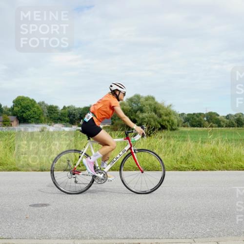 31.08.2025 - Elbe Triathlon Hamburg Michael Burmester http://msf.ph/oto/8693589 31.08.2025 11:23:22 Radfahren 1516 meine-sportfotos.de