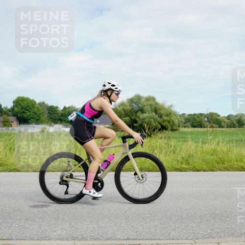 31.08.2025 - Elbe Triathlon Hamburg Michael Burmester http://msf.ph/oto/8693606 31.08.2025 11:25:10 Radfahren 1582 meine-sportfotos.de