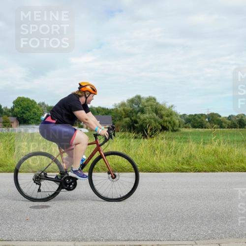 31.08.2025 - Elbe Triathlon Hamburg Michael Burmester http://msf.ph/oto/8693613 31.08.2025 11:26:17 Radfahren 1456 meine-sportfotos.de