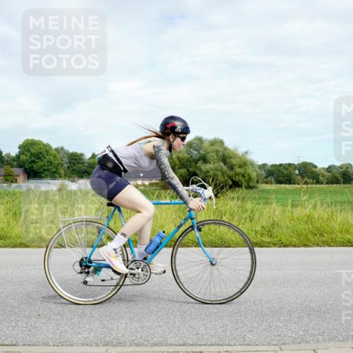 31.08.2025 - Elbe Triathlon Hamburg Michael Burmester http://msf.ph/oto/8693620 31.08.2025 11:27:01 Radfahren 1520, 1538 meine-sportfotos.de