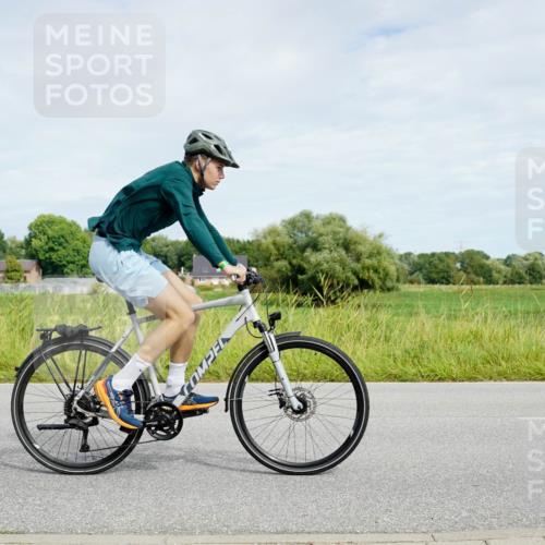 31.08.2025 - Elbe Triathlon Hamburg Michael Burmester http://msf.ph/oto/8693632 31.08.2025 11:31:22 Radfahren 1606 meine-sportfotos.de
