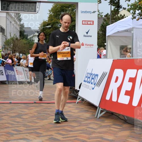 31.08.2025 - 21. Blankeneser Heldenlauf Strokosch-Dieckow http://msf.ph/oto/8693655 31.08.2025 12:36:19 Ziel 5405, 5308, 5159, 5158, 5279, 5318, 5147, 5570, 4091 meine-sportfotos.de
