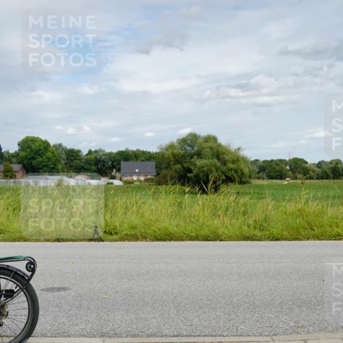 31.08.2025 - Elbe Triathlon Hamburg Michael Burmester http://msf.ph/oto/8693665 31.08.2025 12:17:21 Radfahren  meine-sportfotos.de