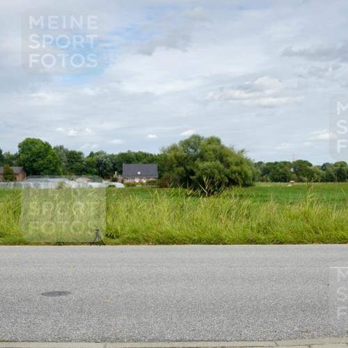 31.08.2025 - Elbe Triathlon Hamburg Michael Burmester http://msf.ph/oto/8693669 31.08.2025 12:17:23 Radfahren  meine-sportfotos.de