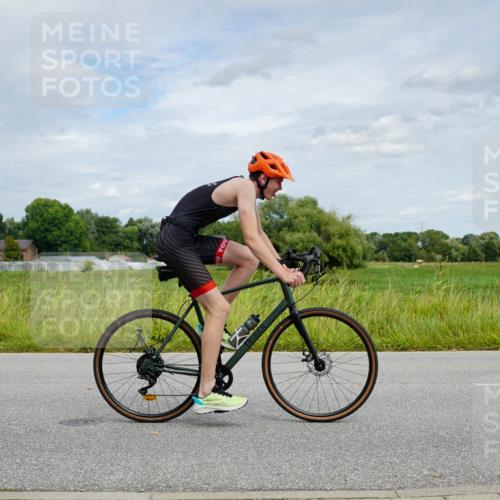 31.08.2025 - Elbe Triathlon Hamburg Michael Burmester http://msf.ph/oto/8693671 31.08.2025 12:17:53 Radfahren 1623 meine-sportfotos.de