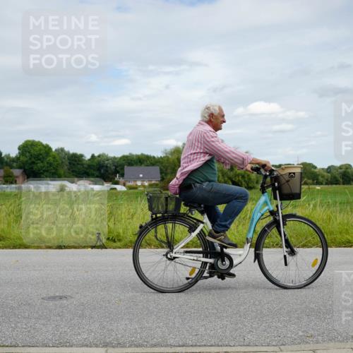 31.08.2025 - Elbe Triathlon Hamburg Michael Burmester http://msf.ph/oto/8693685 31.08.2025 12:23:00 Radfahren 1625 meine-sportfotos.de