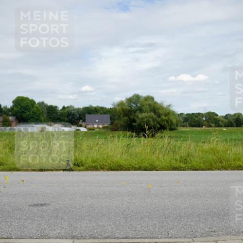 31.08.2025 - Elbe Triathlon Hamburg Michael Burmester http://msf.ph/oto/8693689 31.08.2025 12:24:43 Radfahren  meine-sportfotos.de