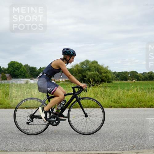 31.08.2025 - Elbe Triathlon Hamburg Michael Burmester http://msf.ph/oto/8693714 31.08.2025 12:34:46 Radfahren 1658 meine-sportfotos.de