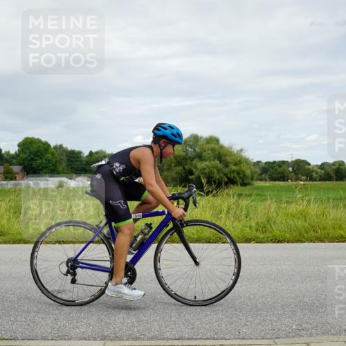 31.08.2025 - Elbe Triathlon Hamburg Michael Burmester http://msf.ph/oto/8693717 31.08.2025 12:35:34 Radfahren 1646, 1664 meine-sportfotos.de