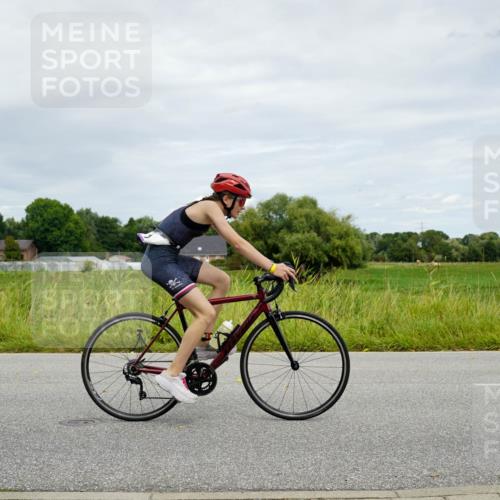 31.08.2025 - Elbe Triathlon Hamburg Michael Burmester http://msf.ph/oto/8693718 31.08.2025 12:35:34 Radfahren 1646, 1664 meine-sportfotos.de