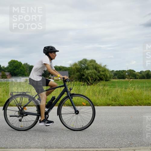 31.08.2025 - Elbe Triathlon Hamburg Michael Burmester http://msf.ph/oto/8693730 31.08.2025 12:38:47 Radfahren 1633 meine-sportfotos.de