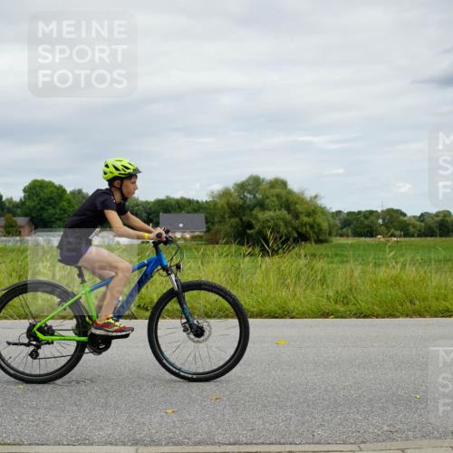 31.08.2025 - Elbe Triathlon Hamburg Michael Burmester http://msf.ph/oto/8693732 31.08.2025 12:39:22 Radfahren 1645 meine-sportfotos.de