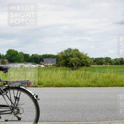 31.08.2025 - Elbe Triathlon Hamburg Michael Burmester http://msf.ph/oto/8693734 31.08.2025 12:39:41 Radfahren  meine-sportfotos.de