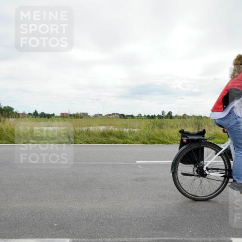 31.08.2025 - Elbe Triathlon Hamburg Michael Burmester http://msf.ph/oto/8693751 31.08.2025 13:40:24 Radfahren  meine-sportfotos.de
