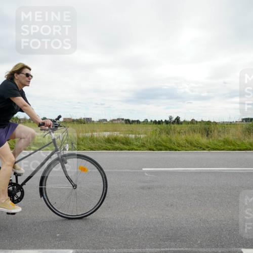 31.08.2025 - Elbe Triathlon Hamburg Michael Burmester http://msf.ph/oto/8693752 31.08.2025 13:40:27 Radfahren  meine-sportfotos.de