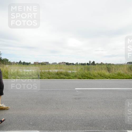 31.08.2025 - Elbe Triathlon Hamburg Michael Burmester http://msf.ph/oto/8693767 31.08.2025 14:06:24 Radfahren  meine-sportfotos.de