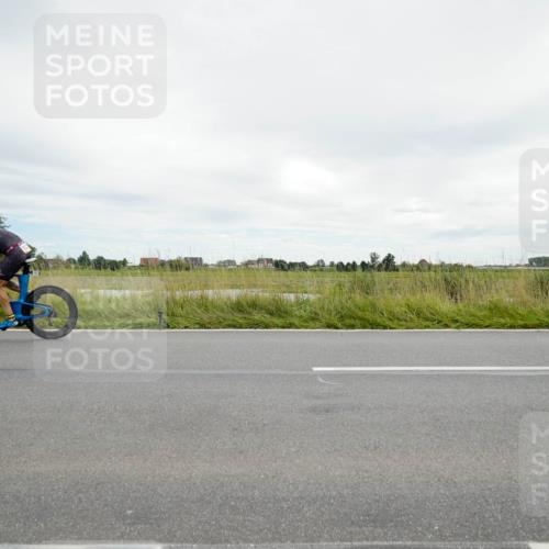 31.08.2025 - Elbe Triathlon Hamburg Michael Burmester http://msf.ph/oto/8693772 31.08.2025 14:06:33 Radfahren  meine-sportfotos.de