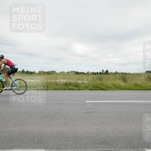 31.08.2025 - Elbe Triathlon Hamburg Michael Burmester http://msf.ph/oto/8693779 31.08.2025 14:07:45 Radfahren 133 meine-sportfotos.de