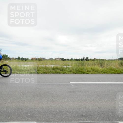 31.08.2025 - Elbe Triathlon Hamburg Michael Burmester http://msf.ph/oto/8693796 31.08.2025 14:08:36 Radfahren 122 meine-sportfotos.de