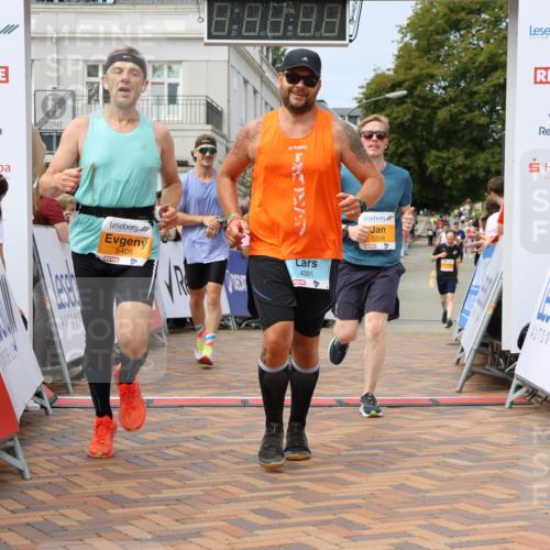 31.08.2025 - 21. Blankeneser Heldenlauf Strokosch-Dieckow http://msf.ph/oto/8693803 31.08.2025 12:36:11 Ziel 5405, 5159, 5158, 5318, 4383, 4091 meine-sportfotos.de