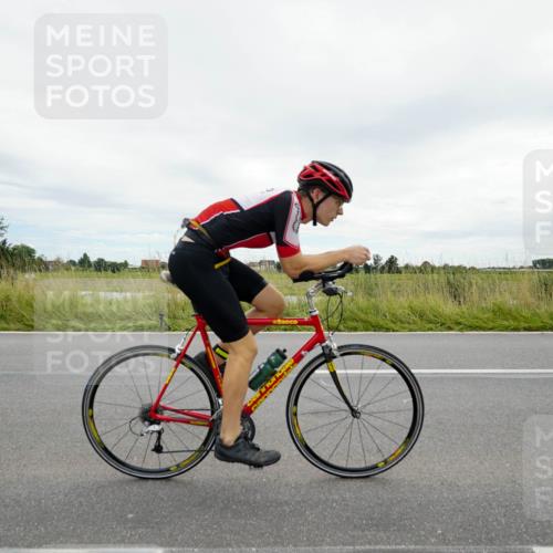 31.08.2025 - Elbe Triathlon Hamburg Michael Burmester http://msf.ph/oto/8693830 31.08.2025 14:10:16 Radfahren 127, 139, 162 meine-sportfotos.de
