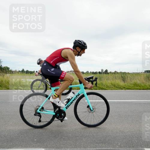 31.08.2025 - Elbe Triathlon Hamburg Michael Burmester http://msf.ph/oto/8693832 31.08.2025 14:10:19 Radfahren 127, 139, 145, 162 meine-sportfotos.de