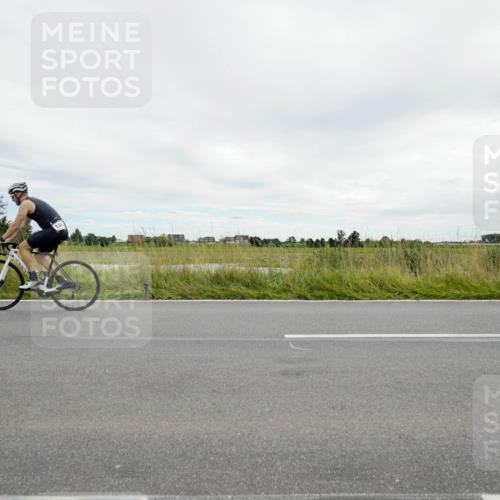 31.08.2025 - Elbe Triathlon Hamburg Michael Burmester http://msf.ph/oto/8693840 31.08.2025 14:10:28 Radfahren 121, 135, 143, 145 meine-sportfotos.de