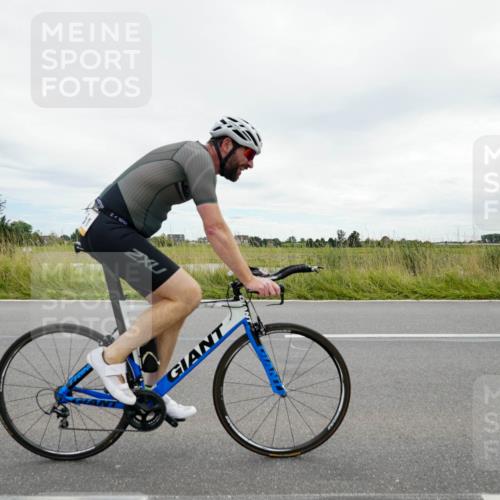 31.08.2025 - Elbe Triathlon Hamburg Michael Burmester http://msf.ph/oto/8693841 31.08.2025 14:10:34 Radfahren 135 meine-sportfotos.de