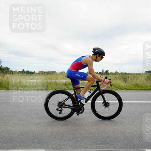 31.08.2025 - Elbe Triathlon Hamburg Michael Burmester http://msf.ph/oto/8693844 31.08.2025 14:10:40 Radfahren 134 meine-sportfotos.de