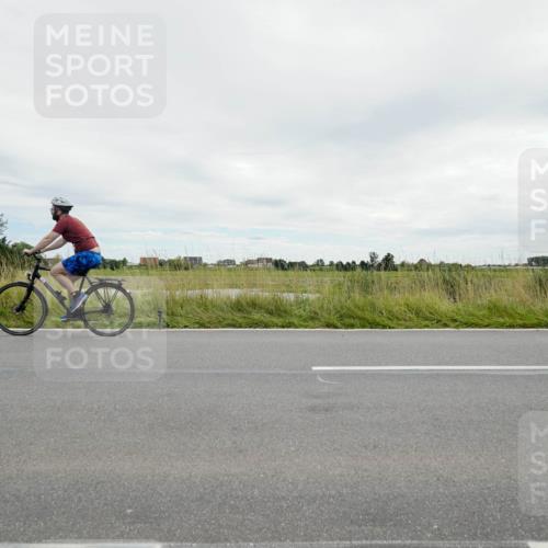 31.08.2025 - Elbe Triathlon Hamburg Michael Burmester http://msf.ph/oto/8693848 31.08.2025 14:10:53 Radfahren 132, 147 meine-sportfotos.de