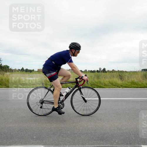 31.08.2025 - Elbe Triathlon Hamburg Michael Burmester http://msf.ph/oto/8693873 31.08.2025 14:12:03 Radfahren 146, 161 meine-sportfotos.de