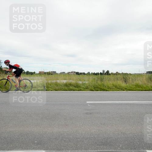 31.08.2025 - Elbe Triathlon Hamburg Michael Burmester http://msf.ph/oto/8693874 31.08.2025 14:12:08 Radfahren 146 meine-sportfotos.de