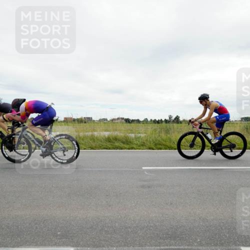 31.08.2025 - Elbe Triathlon Hamburg Michael Burmester http://msf.ph/oto/8693880 31.08.2025 14:12:18 Radfahren 148, 152 meine-sportfotos.de