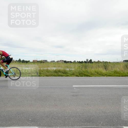 31.08.2025 - Elbe Triathlon Hamburg Michael Burmester http://msf.ph/oto/8693884 31.08.2025 14:12:21 Radfahren 125, 148, 152 meine-sportfotos.de