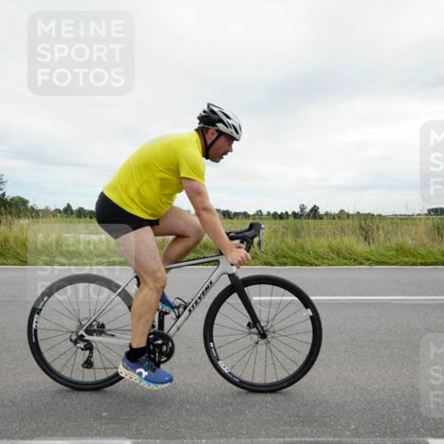 31.08.2025 - Elbe Triathlon Hamburg Michael Burmester http://msf.ph/oto/8693885 31.08.2025 14:12:22 Radfahren 125, 148, 152 meine-sportfotos.de
