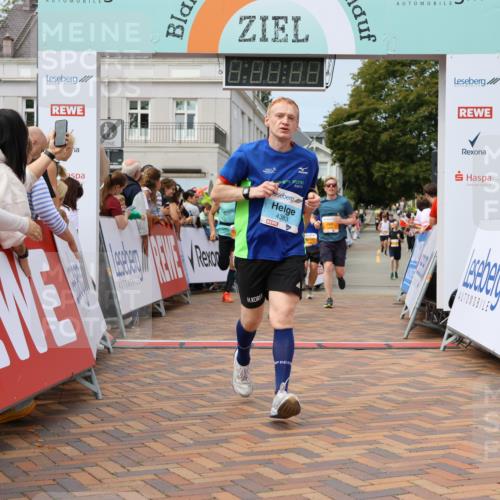 31.08.2025 - 21. Blankeneser Heldenlauf Strokosch-Dieckow http://msf.ph/oto/8693890 31.08.2025 12:36:09 Ziel 5405, 5514, 5159, 5158, 5318, 4383, 4091 meine-sportfotos.de