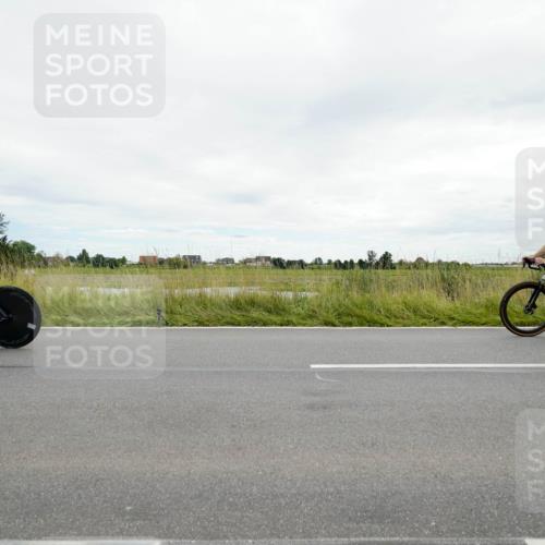 31.08.2025 - Elbe Triathlon Hamburg Michael Burmester http://msf.ph/oto/8693908 31.08.2025 14:13:12 Radfahren 133 meine-sportfotos.de