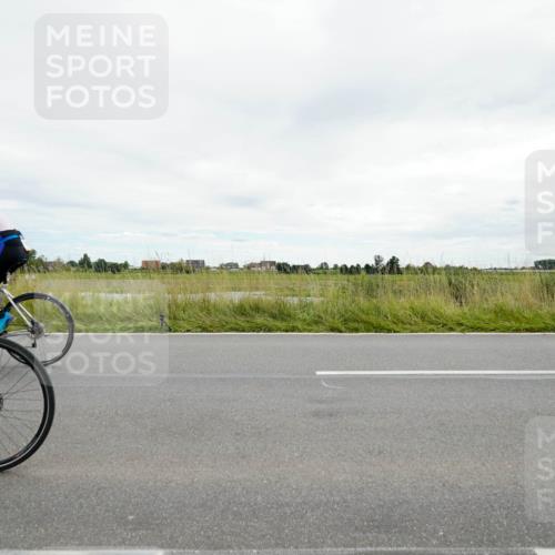 31.08.2025 - Elbe Triathlon Hamburg Michael Burmester http://msf.ph/oto/8693918 31.08.2025 14:13:54 Radfahren 126, 156 meine-sportfotos.de