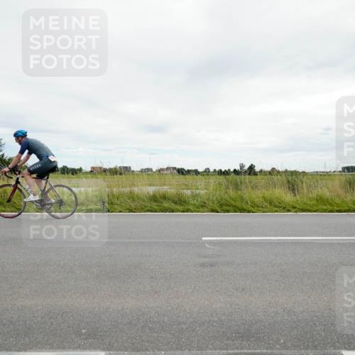 31.08.2025 - Elbe Triathlon Hamburg Michael Burmester http://msf.ph/oto/8693920 31.08.2025 14:13:58 Radfahren 126 meine-sportfotos.de