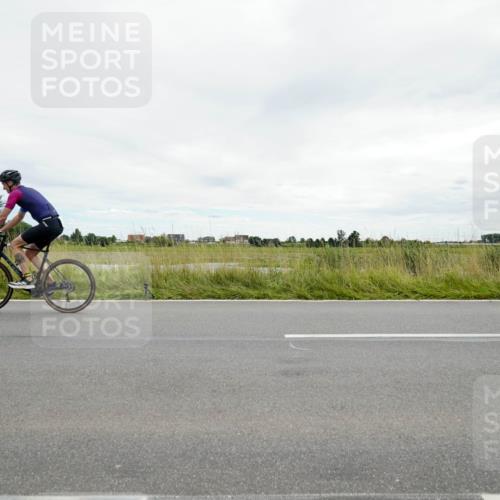 31.08.2025 - Elbe Triathlon Hamburg Michael Burmester http://msf.ph/oto/8693921 31.08.2025 14:13:59 Radfahren 154 meine-sportfotos.de