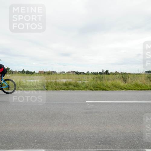 31.08.2025 - Elbe Triathlon Hamburg Michael Burmester http://msf.ph/oto/8693927 31.08.2025 14:14:09 Radfahren 142, 154 meine-sportfotos.de