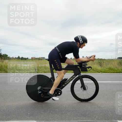 31.08.2025 - Elbe Triathlon Hamburg Michael Burmester http://msf.ph/oto/8693934 31.08.2025 14:14:30 Radfahren  meine-sportfotos.de